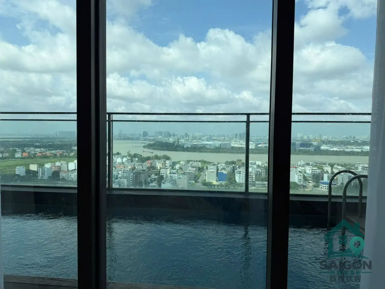 二郡 · 4房 · 220㎡